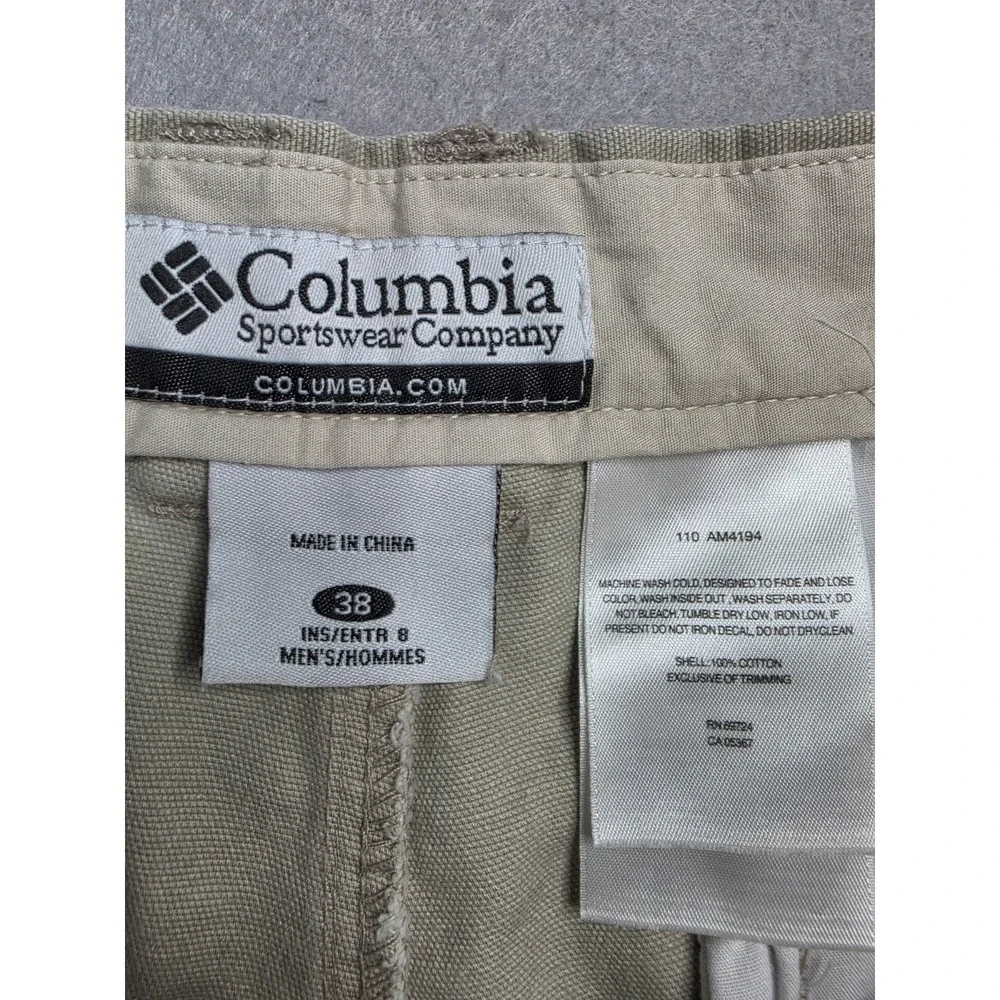 Columbia Chino Shorts Men's‎ 38 Beige 100% Cotton Logo Utility Pocket Flat Front